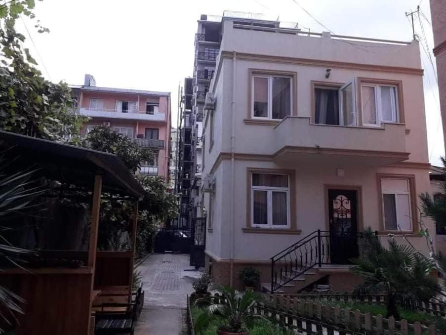 Guest House Kldiashvili Batumi Eksteriør bilde
